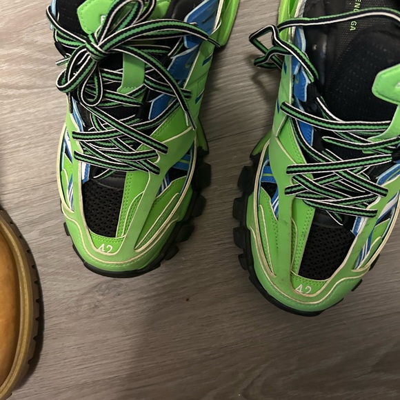 Balenciaga’s size with box - Picture 2 of 9